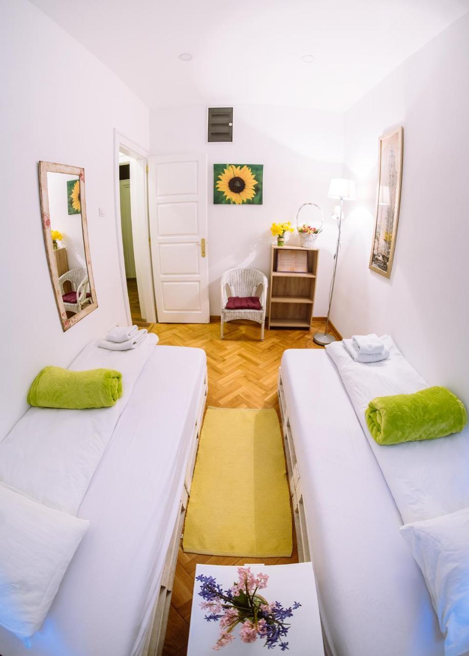 Hostel Beogradjanka ภายนอก รูปภาพ